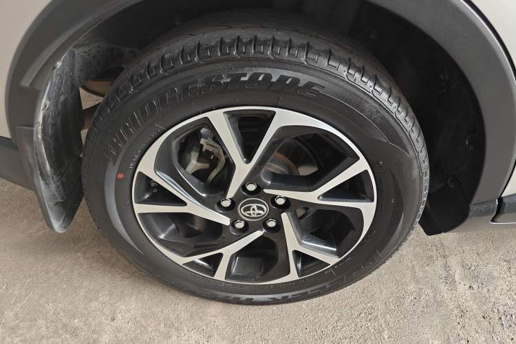 Used Toyota C-HR 2020 2.0L Leading Edition Right Rear Wheel Hub