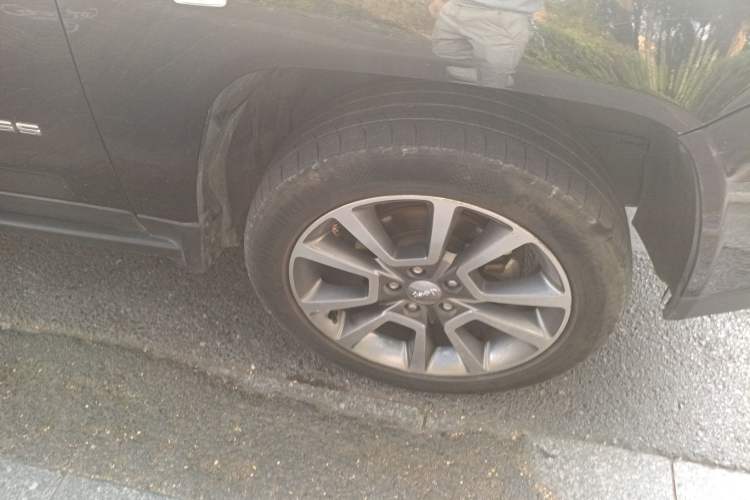 Used Jeep Compass 2014 2.4L four-wheel drive luxury version