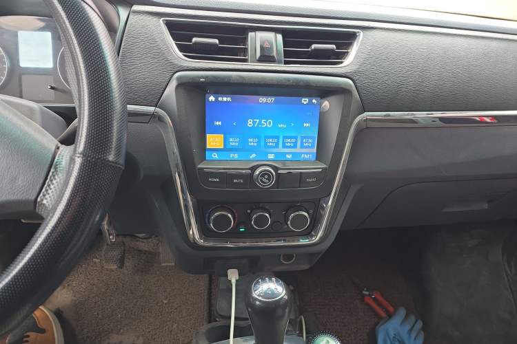 Used Jinbei Hiace X30 2022 1.5L Cargo Version China VI SWC15M Audio And AC Panel