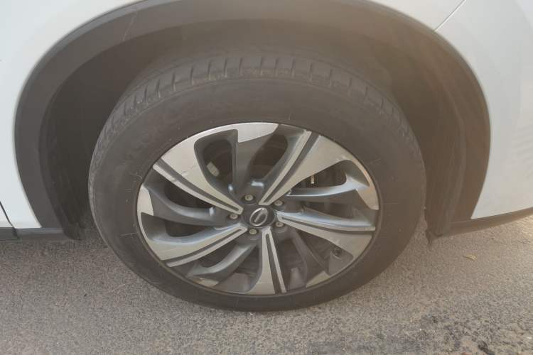 Used GAC Trumpchi GS4 2021 270T Automatic Smart Connectivity Technology Edition Right Front Wheel Hub