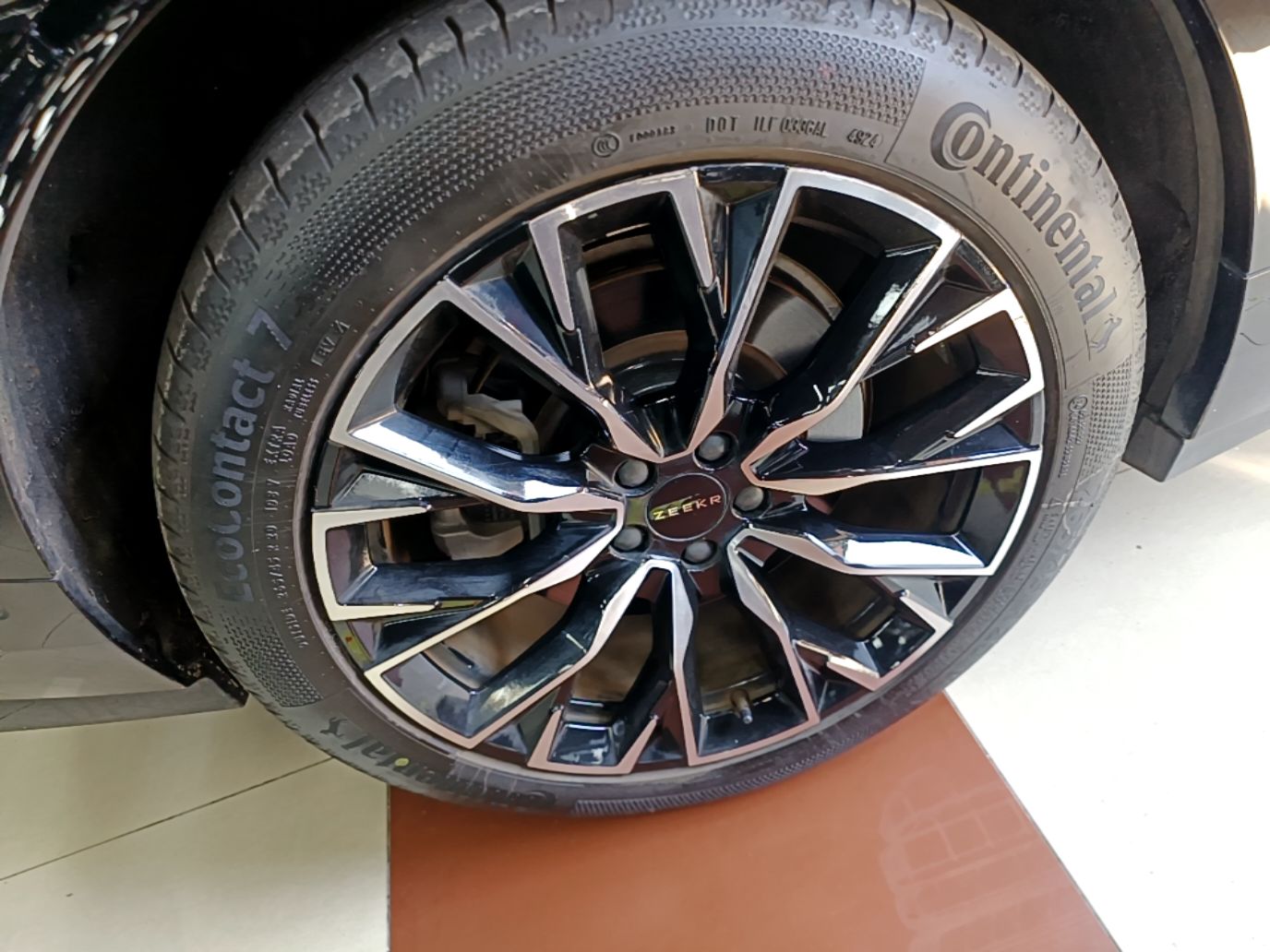 Zeekr 7X 2025 75 kWh Rear-Wheel Drive Intelligent Driving Version — снимка 11