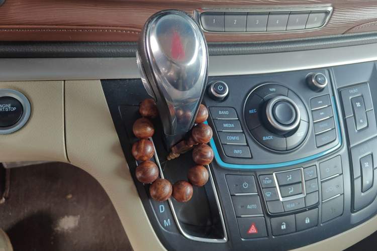 Used Buick GL8 2014 2.4L LT Luxury Business Executive Edition
