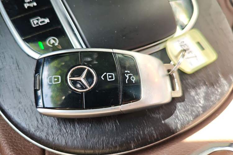 Used Mercedes-Benz E-Class 2019 E 260 Sport Edition 4MATIC
