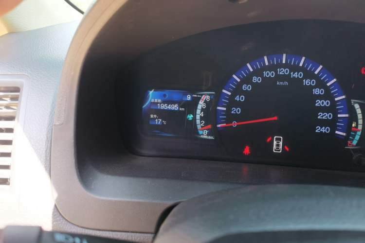 Used BYD G6 2011 1.5T Manual Luxury Edition Odometer Close Up