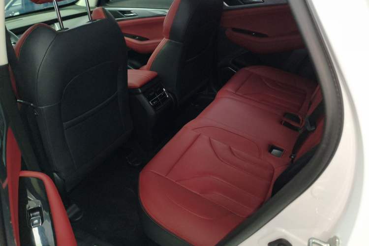 Used CHANGAN CS85 COUPE 2019 1.5T DCT Dynamic Version China VI Standard Left Rear Seat