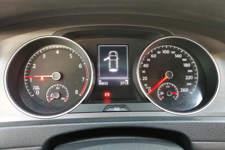 Used Volkswagen Golf 2015 1.6L Automatic Comfort Model