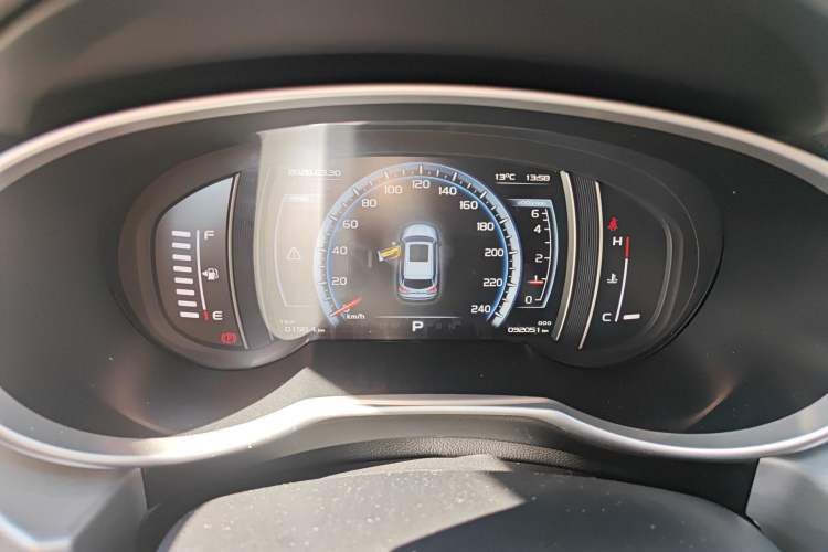 Used Geely Auto Emgrand X7 Sport 2016 1.8TD Automatic ZhiShang Model Instrument Cluster