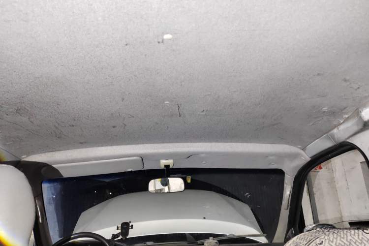 Used Jinbei Express 2018 2.0L Standard Version V19