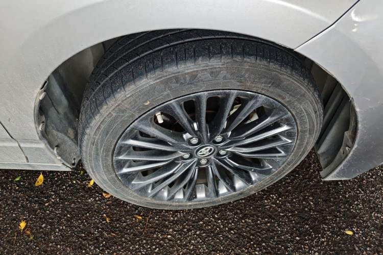 Used Toyota Avalon 2019 2.0L XLE Premium Edition China VI