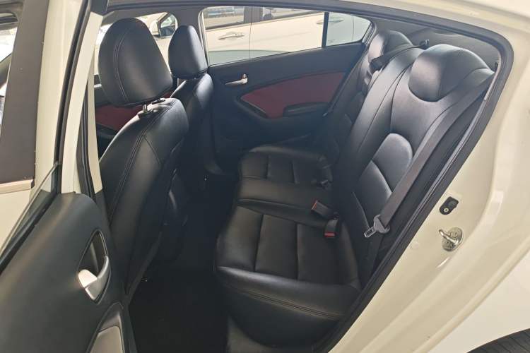 Used Kia K3 2015 1.6L Automatic GL
