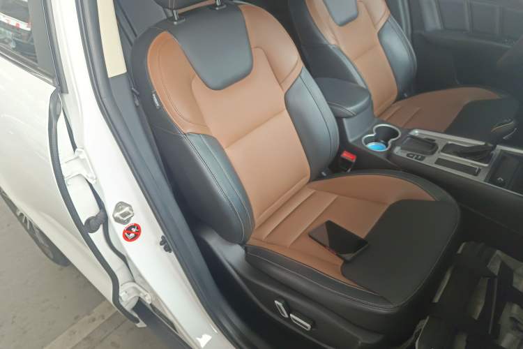 Used Geely Auto Vision X6 2016 1.3T CVT Flagship Model Right Front Seat