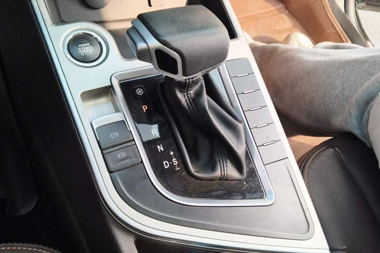 Used FORTHING Joyear X5 2017 Jingxiang Series 1.5T CVT Luxury Model
