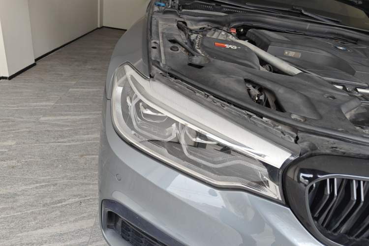 Used BMW 5 Series 2019 Facelifted 530i M Sport Package Right Front Headlight