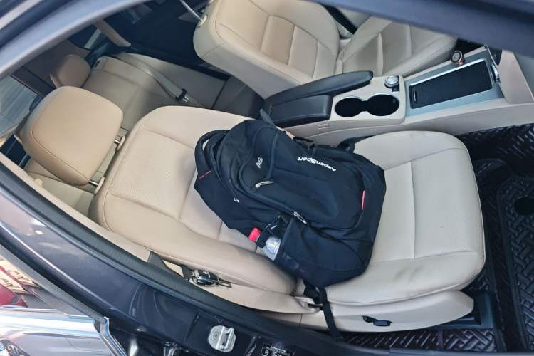 Used Mercedes-Benz GLK-Class 2013 GLK 300 4MATIC Dynamic Sunroof Model