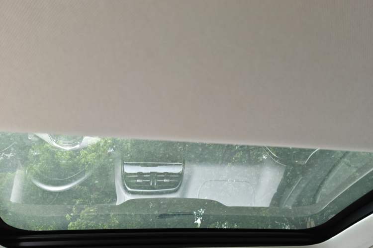 Used Jaguar XE 2018 2.0T 300 PS All-Wheel-Drive R-Sport Sport Edition Headliner