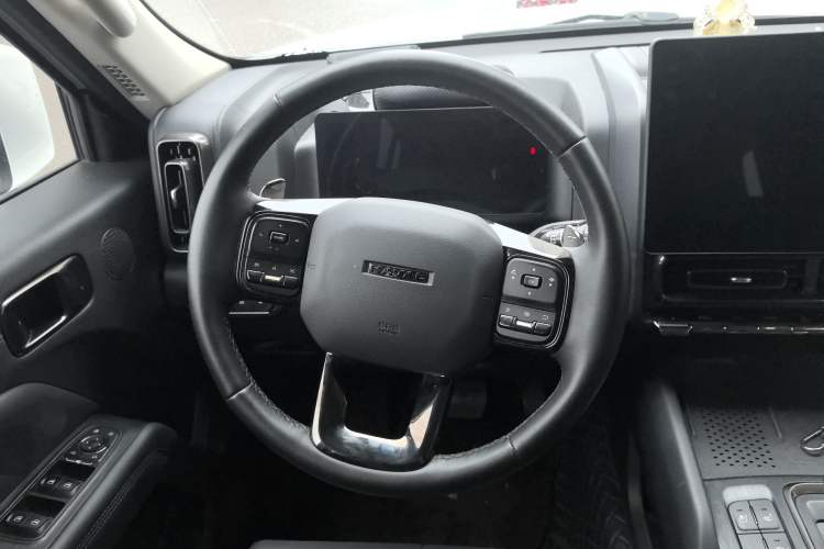 Used Haval H9 2024 2.0T Gasoline 4x4 Territory Edition Steering Wheel