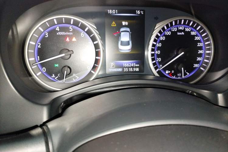 Used Infiniti Q50 2014 3.7L Luxury Sport Edition
