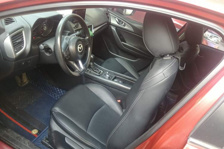 Used Mazda 3 Axela 2017 Sedan 1.5L Automatic Luxury Model Emission Standard China V
