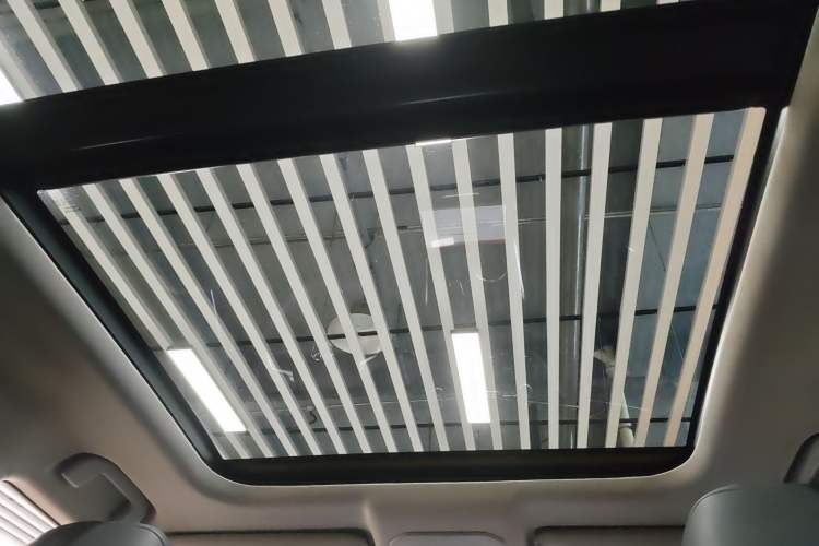 Used Toyota Highlander 2024 2.5L Smart Electric Hybrid Dual-Engine Four-Wheel Drive Prestige Version – 7 Seats