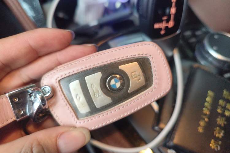 Used BMW 5 Series 2014 535Li Leading Model