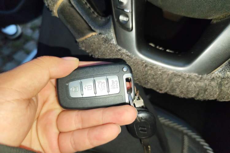 Used Kia K5 2012 2.0L Automatic DLX
