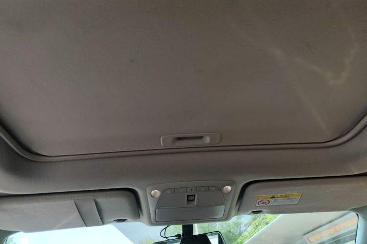 Used Nissan Terra 2020 2.5L XL Upper Automatic Two-Wheel Drive Luxury Edition Headliner