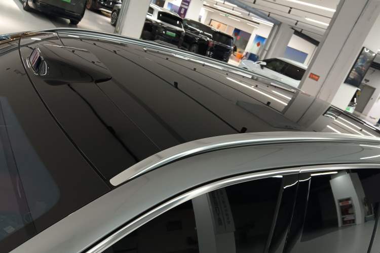 Used Hima AITO M8 2025 Extended-Range Ultra Version 53.4 kWh 6-Seater Edition