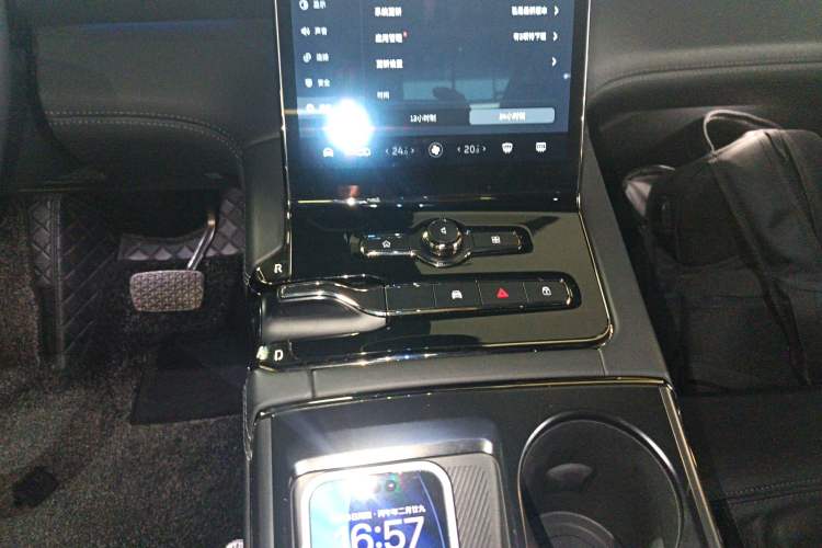 Used Nio ES8 2020 580 km Signature Edition 7-Seater Version Gear Lever