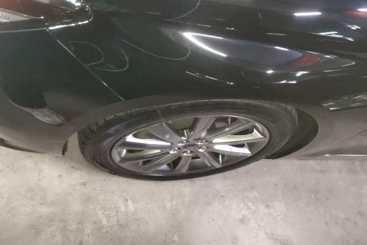 Used Ford Taurus 2019 EcoBoost 245 Premium Edition Exterior 4