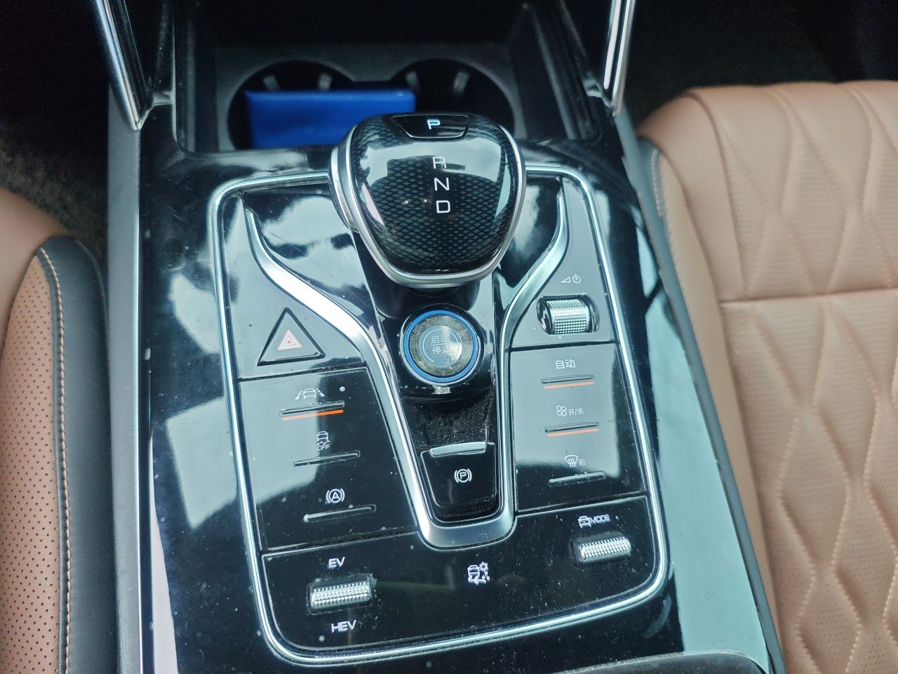 BYD Tang New Energy 2021 DM-i 112KM Prestige Model - Premium — снимка 14