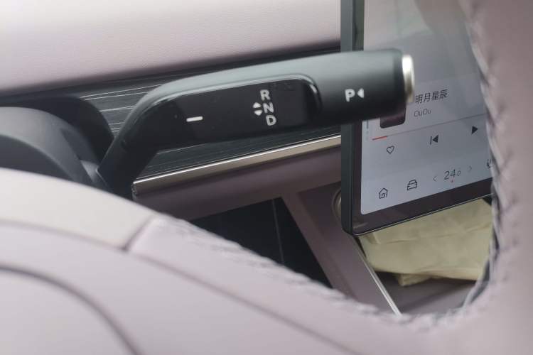 Used ONVO L60 2025 Model—85 kWh All-Wheel-Drive Version
