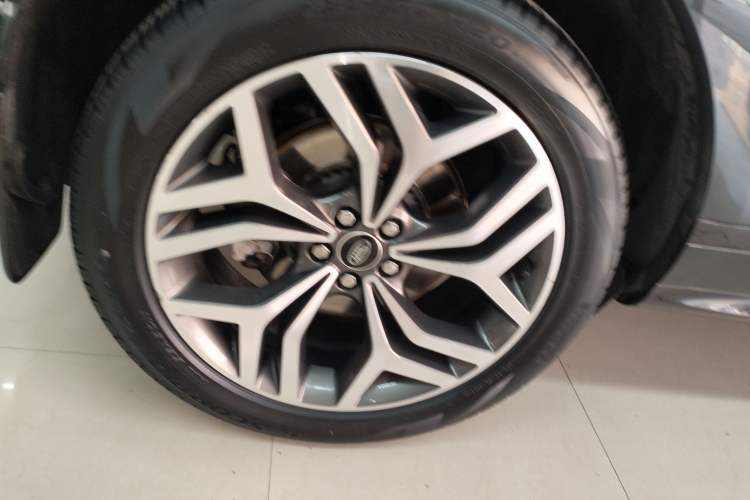 Used Land Rover Range Rover Evoque 2021 Range Rover Velar L 249PS R-Dynamic First Edition