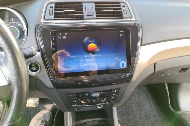 Used BAIC Senova X65 2015 2.0T automatic comfort version