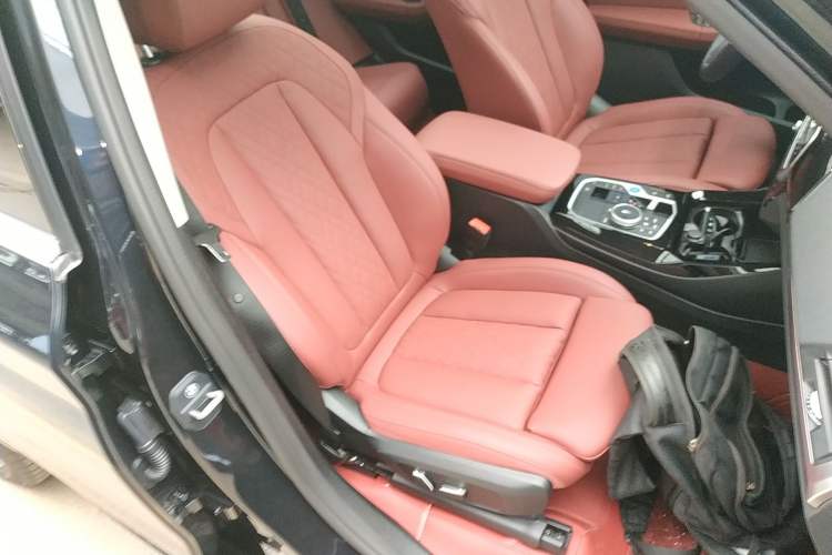 Used BMW iX3 2024 Leading Model
