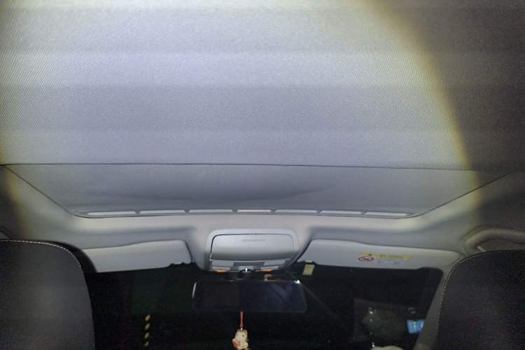 Used Volkswagen Sagitar 2015 230TSI Automatic Luxury Model Headliner