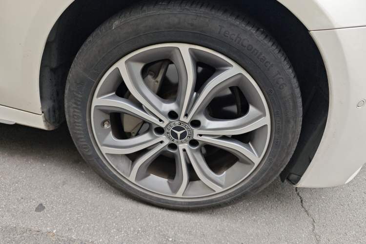 Used Mercedes-Benz E-Class 2020 Restyled E 300 L Sporty and Stylish Edition
