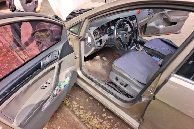 Used Volkswagen Golf 2015 1.4TSI Automatic Flagship Model
