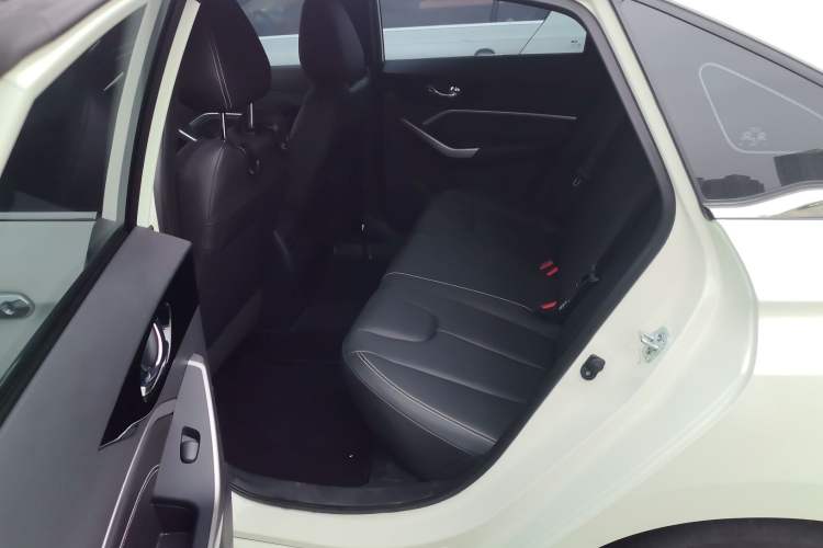 Used Venucia D60 2023 PLUS 1.6L XL CVT Yue Ling Edition
