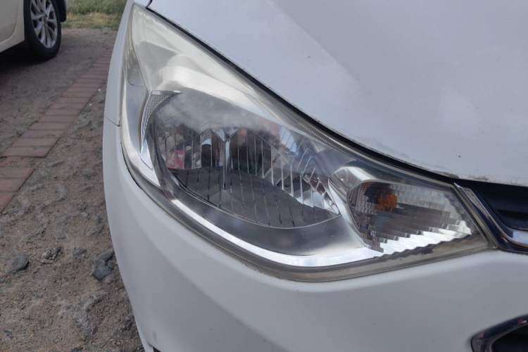 Used Chevrolet Sail 2015 Sail 3 1.5L Manual with Ideal Sunroof Edition
