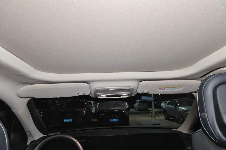 Used Lincoln Corsair 2024 2.0T Two-Wheel Drive Deluxe Edition