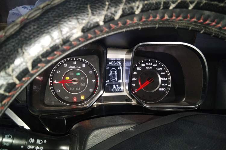 Used Zotye Domy X5 2015 1.5T Manual Luxury Version China IV Standard
