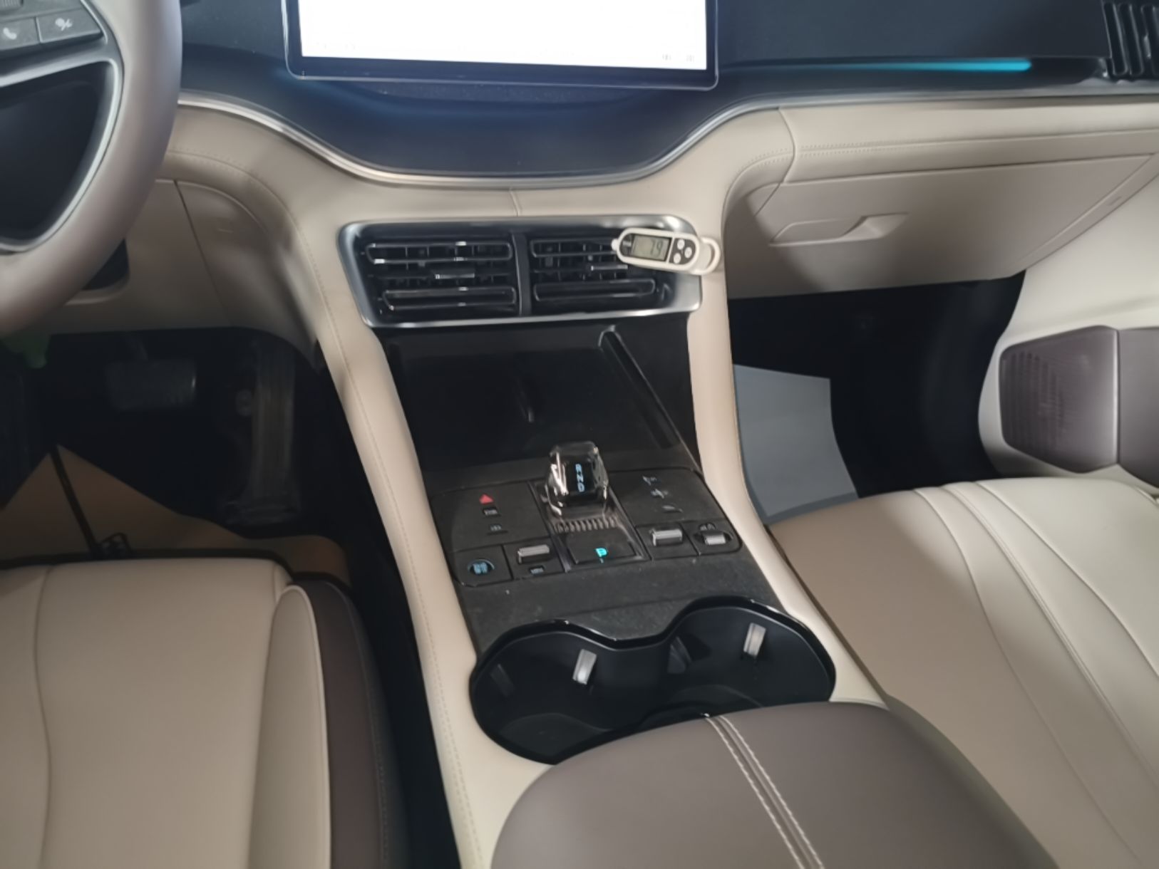 BYD Song PLUS New Energy 2025 DM-i Intelligent Driving 112KM Prestige Model — снимка 16