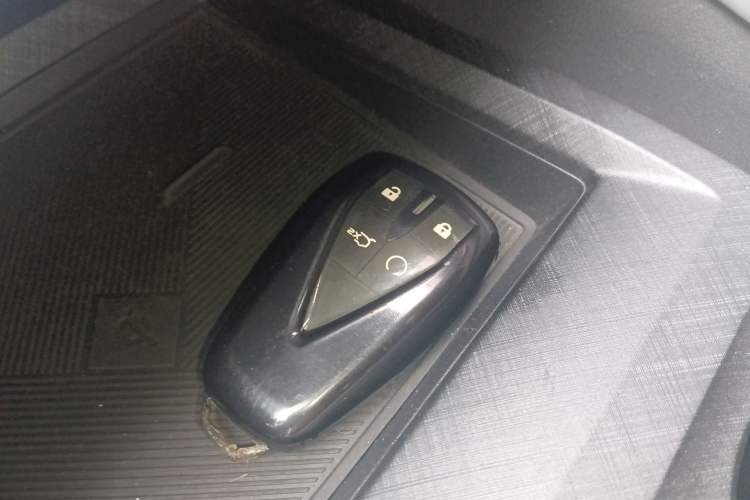 Used CHANGAN UNI-V 2022 1.5T Prestige Version