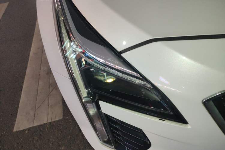 Used Cadillac XT4 2018 28T Two-Wheel Drive Tech Version
