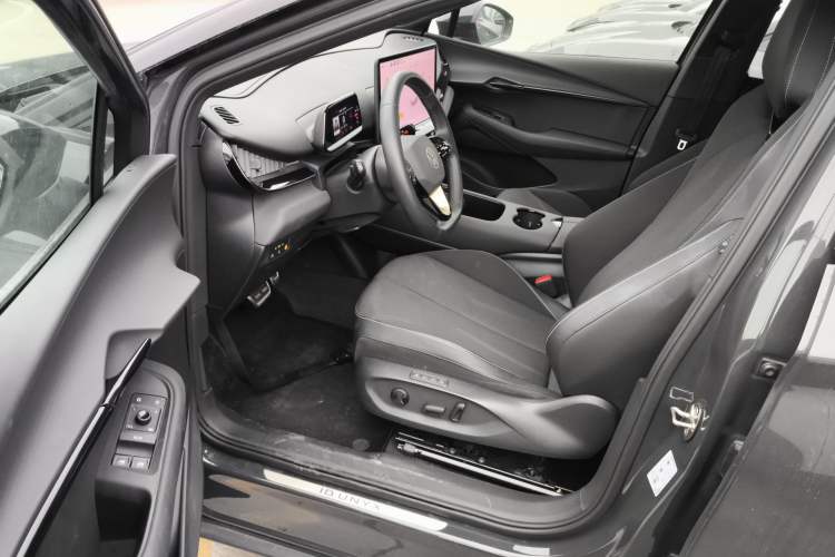 Used Volkswagen ID.UNYX 2024 Pro Long-Range Version Driver Seat