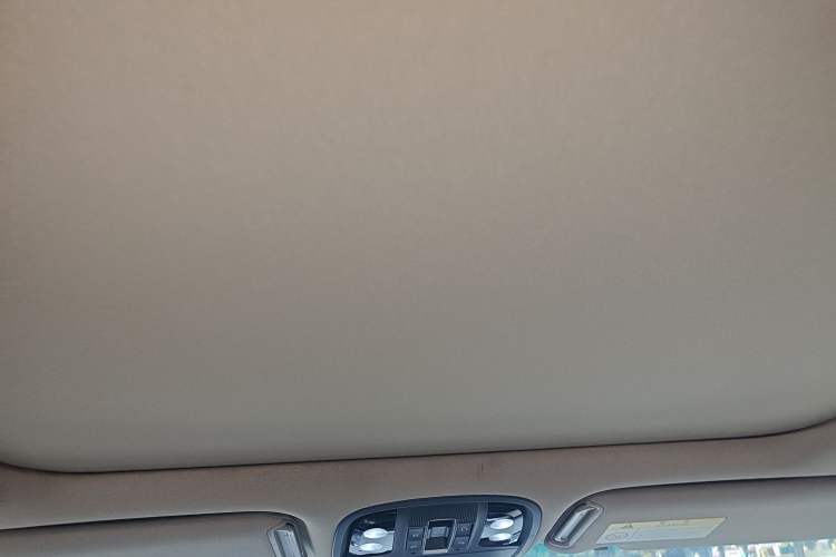 Used Kia Sorento 2015 Sorento L 2.2T Diesel 4WD Elite Edition 7 Seats China IV Standard