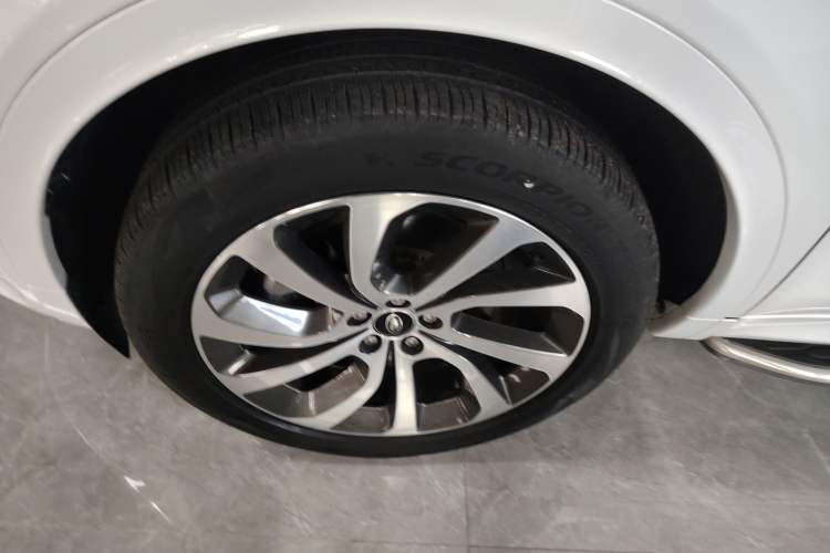 Used Land Rover Discovery Sport New Energy 2022 Facelifted P300e Plug-in Hybrid Electric Version