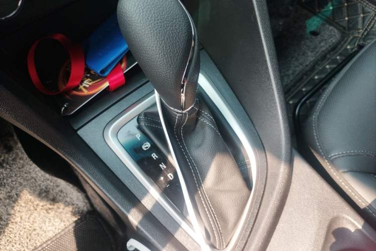 Used Buick GT 2021 Exemplar 1.5L Automatic Elite Version Gear Lever