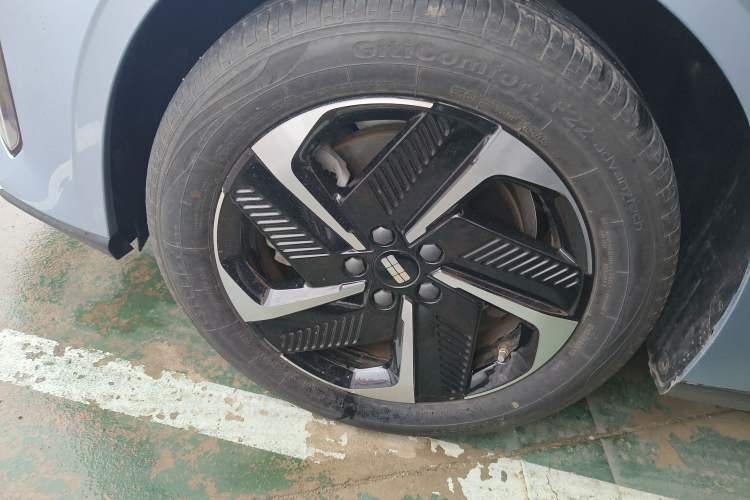 Used Geely Galaxy L6 2025 EM-i 140km Starship Edition Left Front Wheel Hub