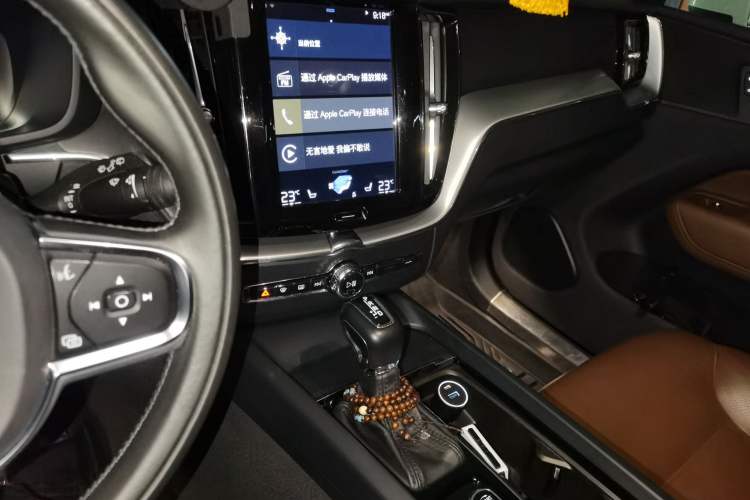 Used Volvo XC60 2019 T5 4x4 Smart Edition China V Standard
